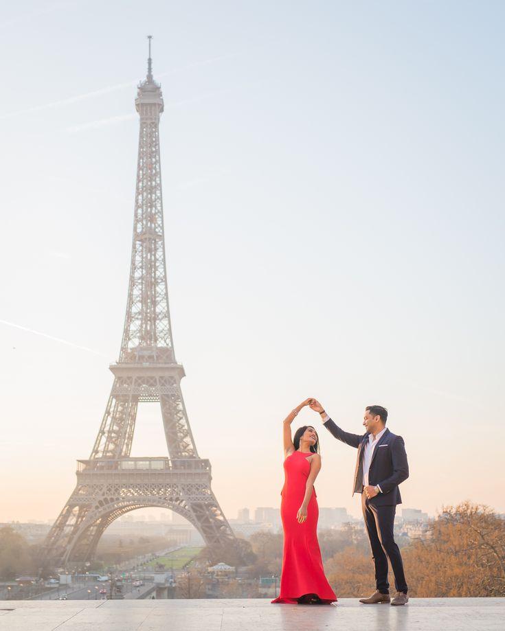 <b>Dancing couple photo</b> at <b>Eiffel Tower</b> Trocadero