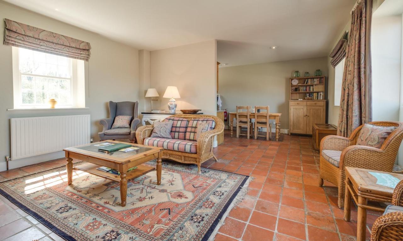 2 Bedroom Coach House 1