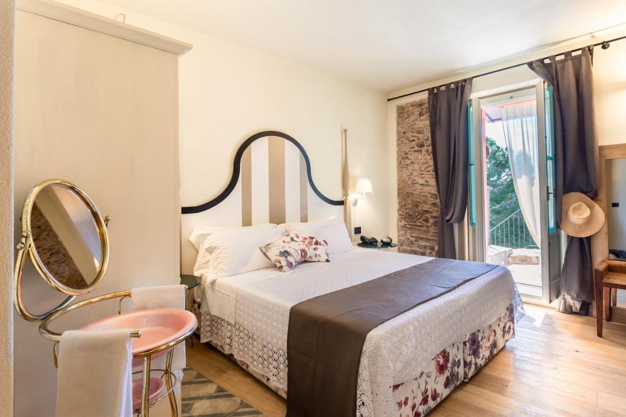 Deluxe Double or Twin Room Balcony