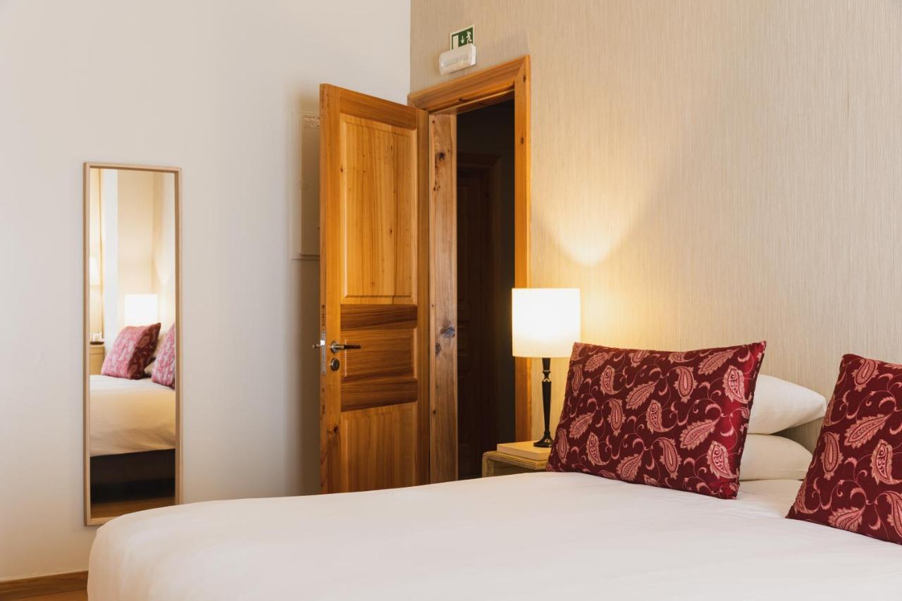 Double or Twin Room Main Building,1261139317:JPEG