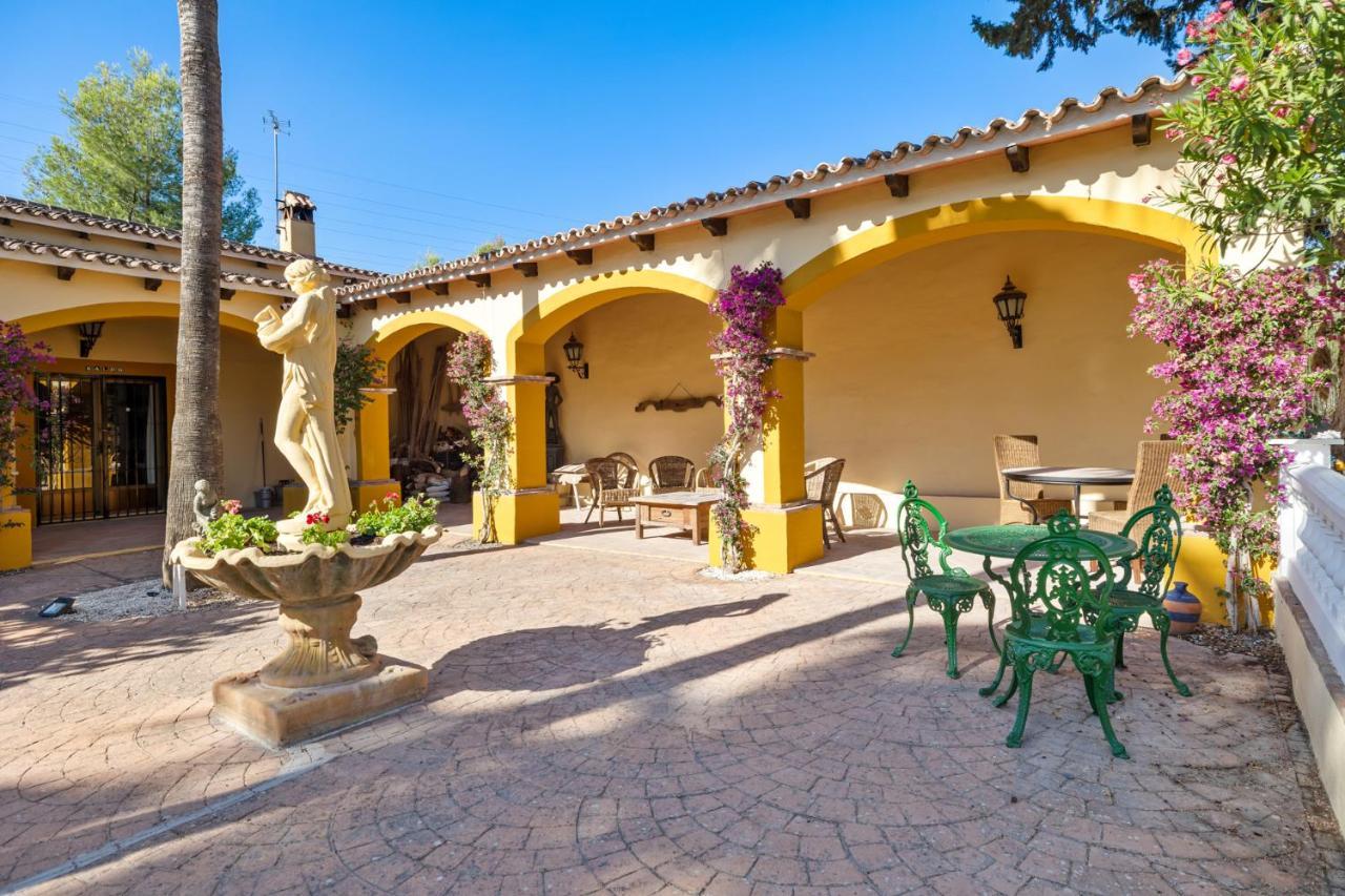 Villa