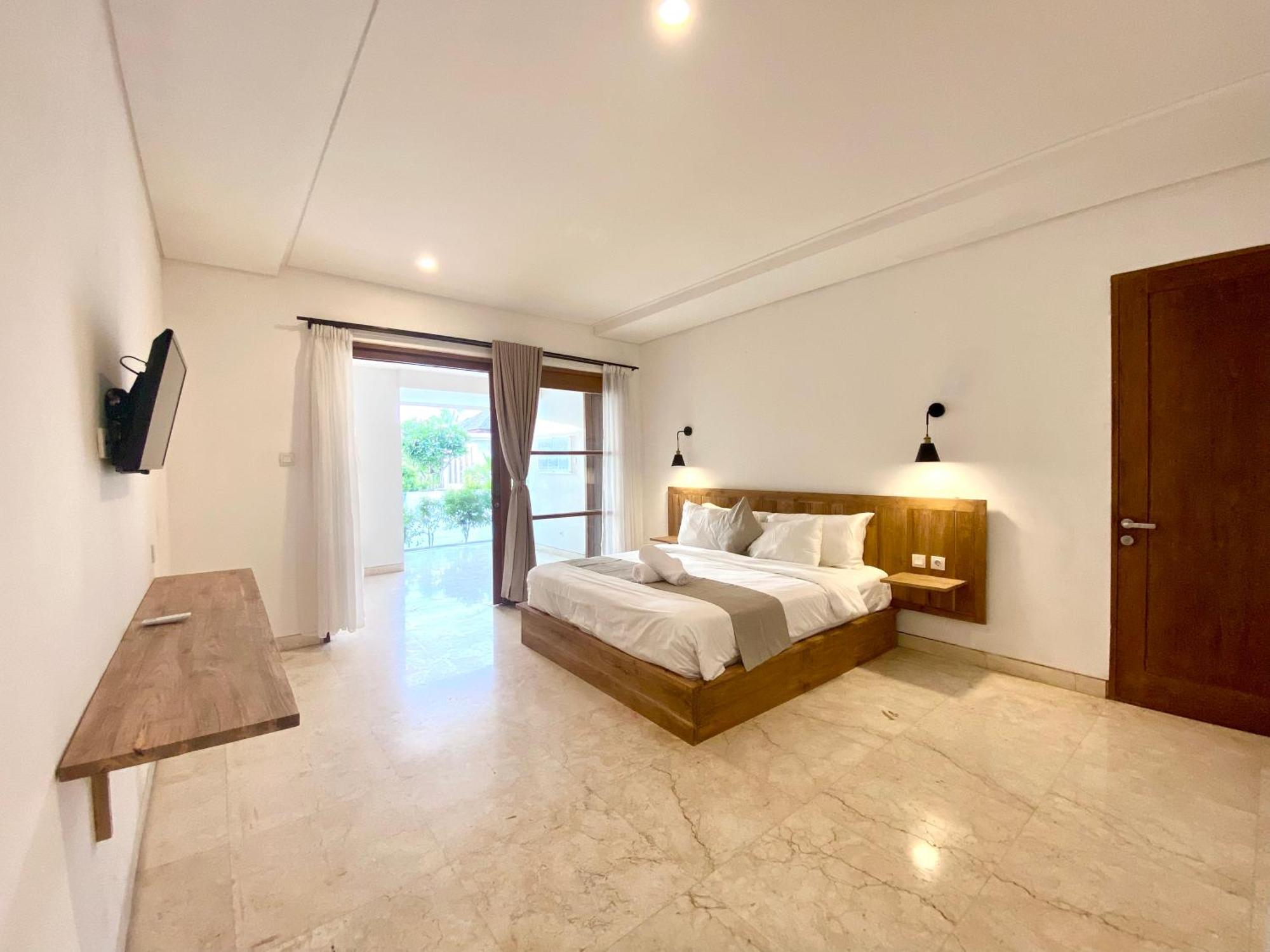 Four-Bedroom Villa Private Pool