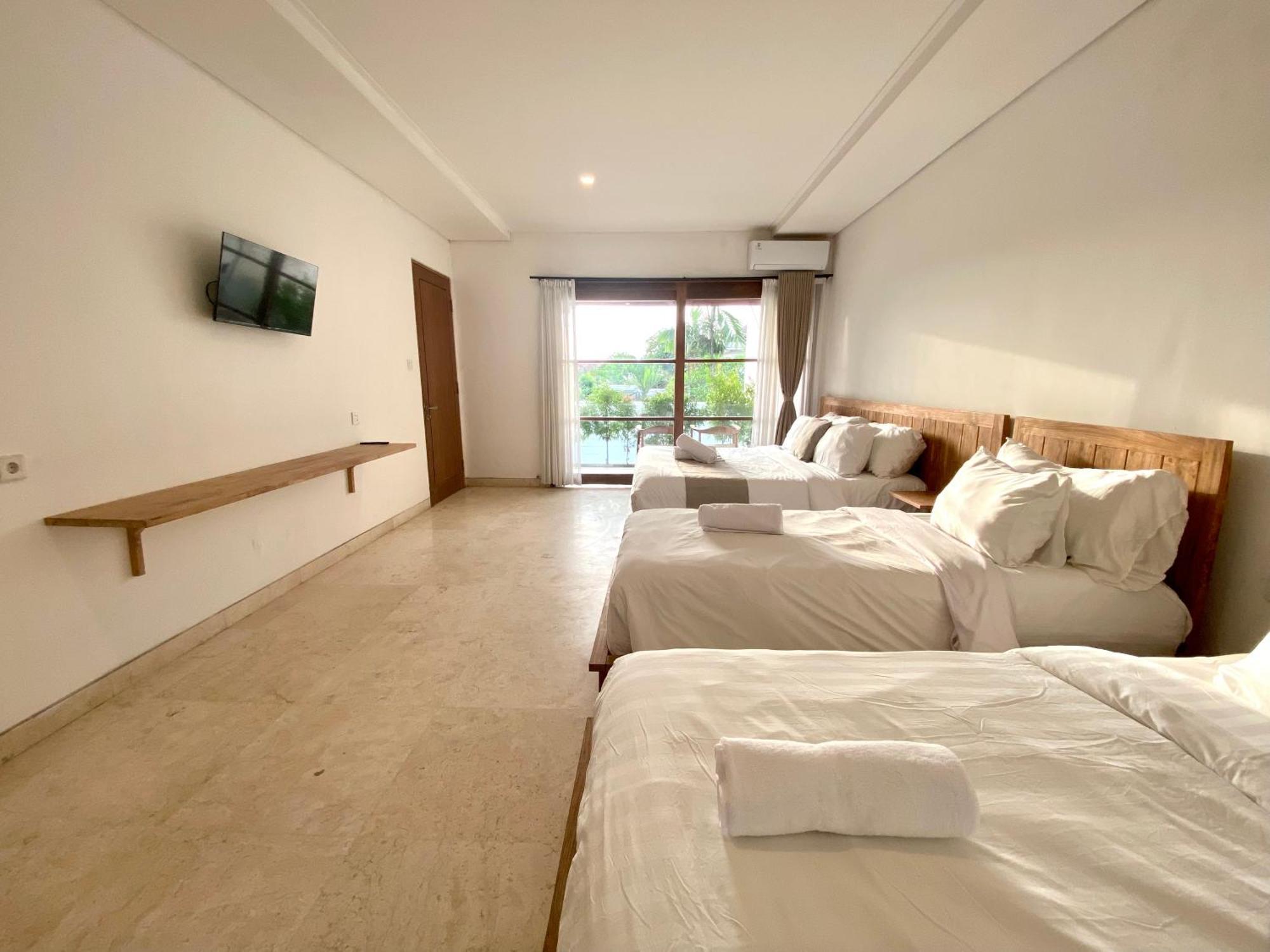 Four-Bedroom Villa Private Pool