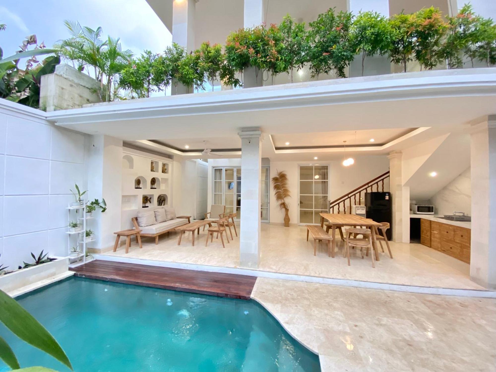Four-bedroom villa Private Pool Balcony