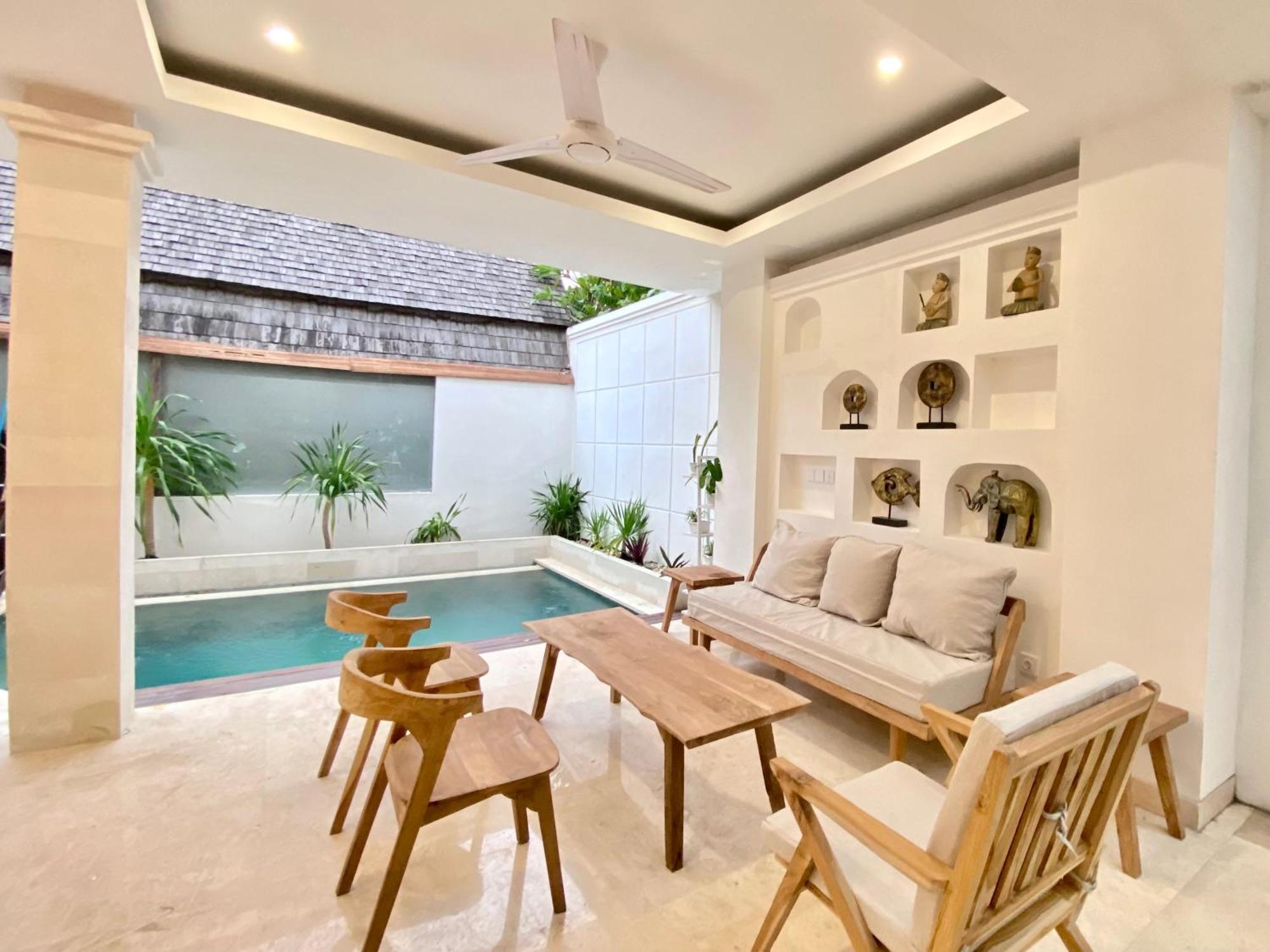 Four-bedroom villa Private Pool Balcony