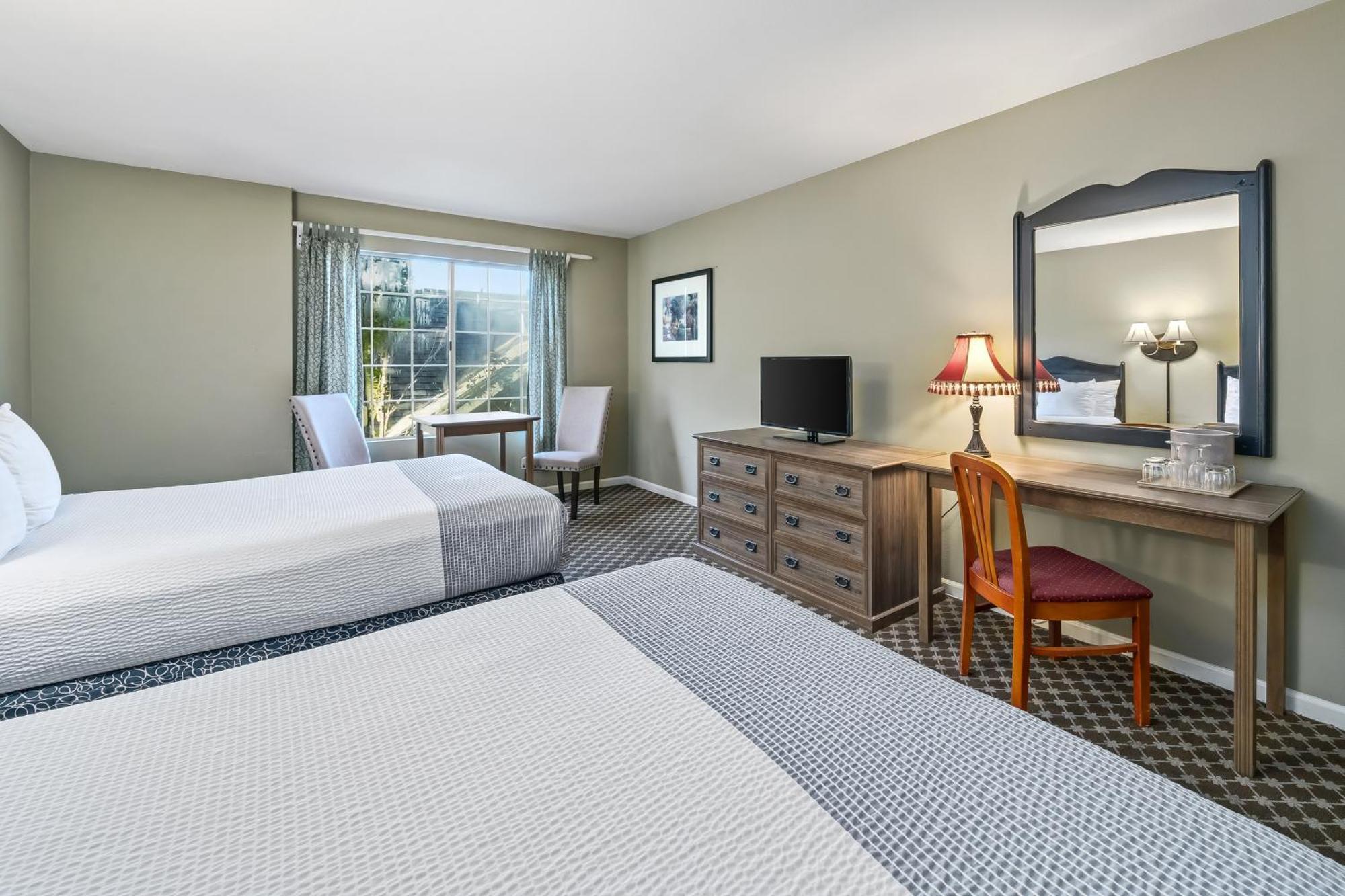 Chambre avec 2 Grands Lits Queen-Size