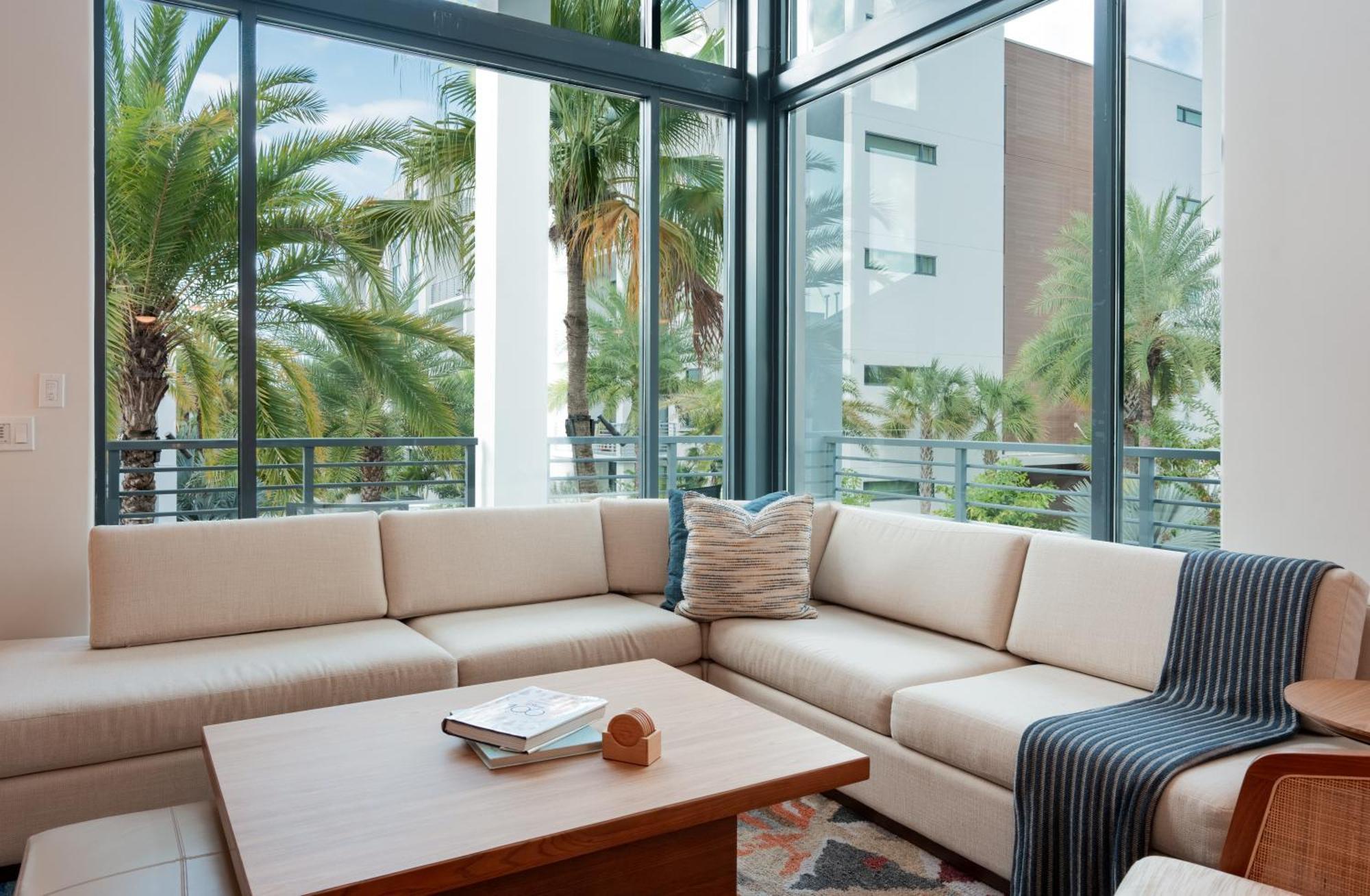 4 Bedroom Flat Garden View