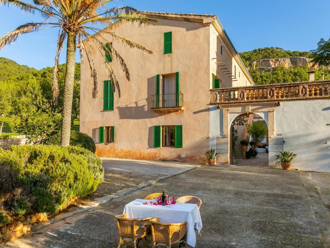 Deluxe Villa
