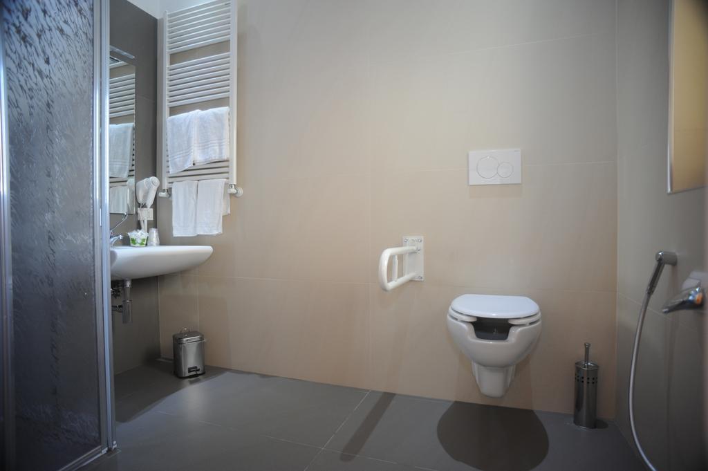 Camera Tripla con Bagno Privato