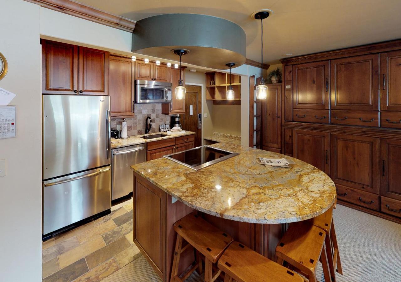Superior One-Bedroom Apartment with Balcony