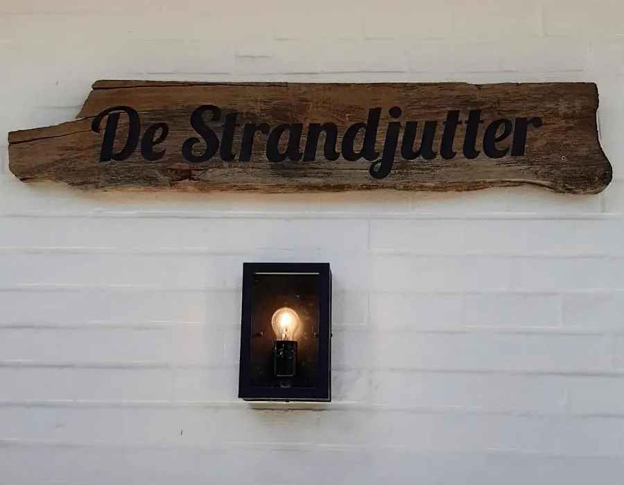 Villa De Strandjutter-1