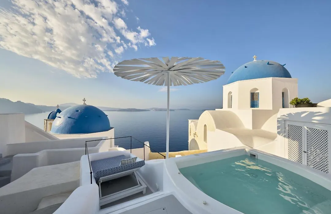 Cave Suite Oia-1