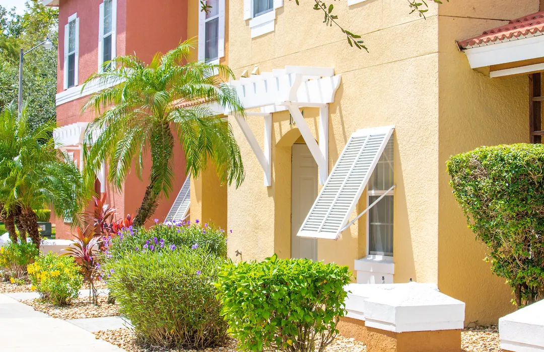 Berkley Lake Townhomes-1