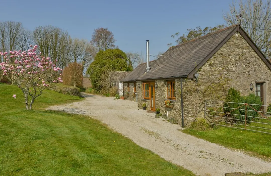 Hook Cottage-1