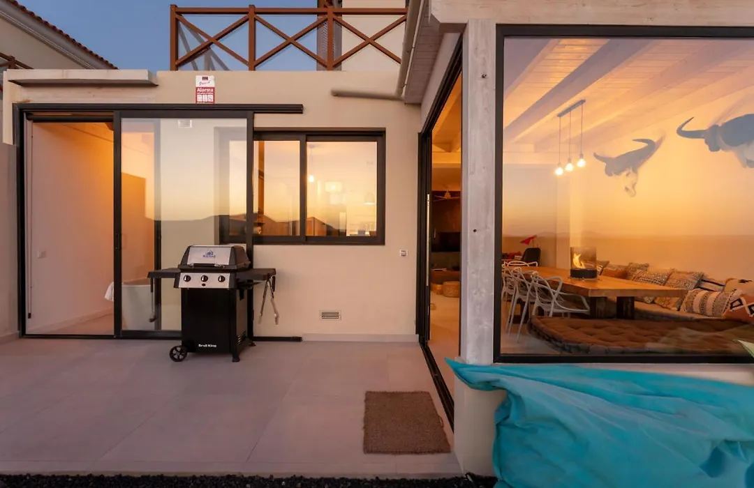 Villa Calderon Hondo. Top Design , Views And Pool Lajares-Corralejo-1