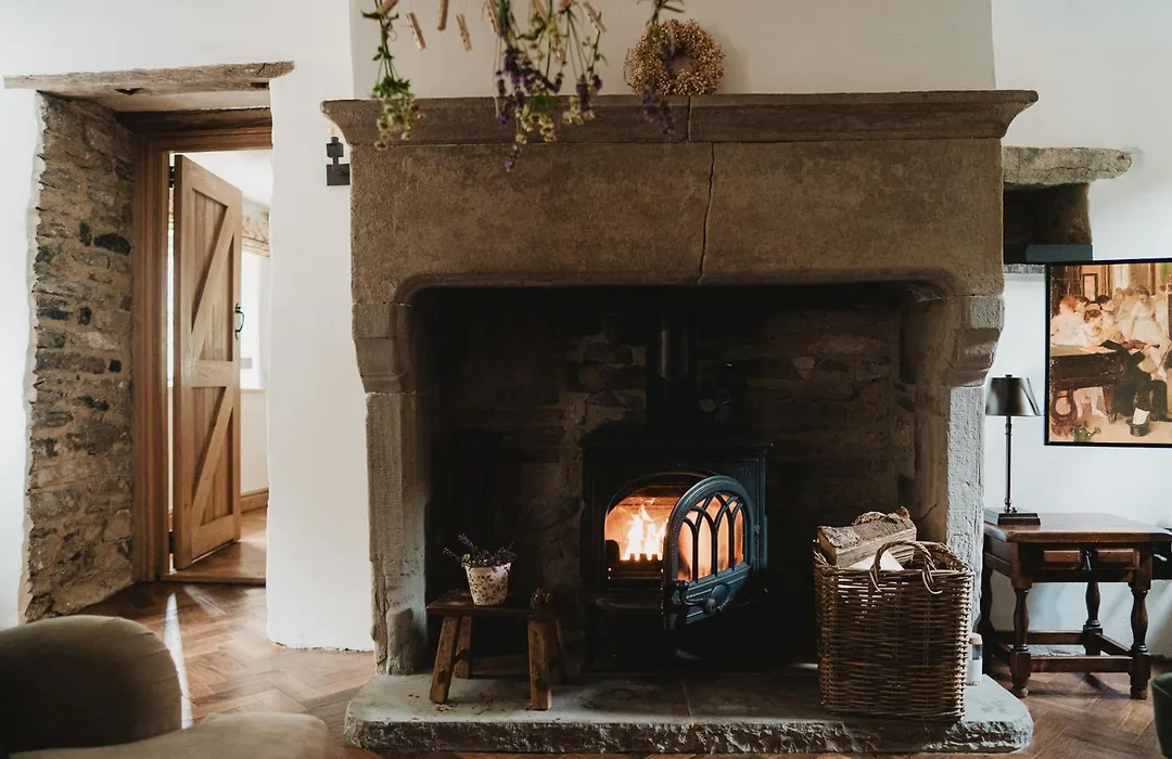 Lodge Cottage, Castleton-1