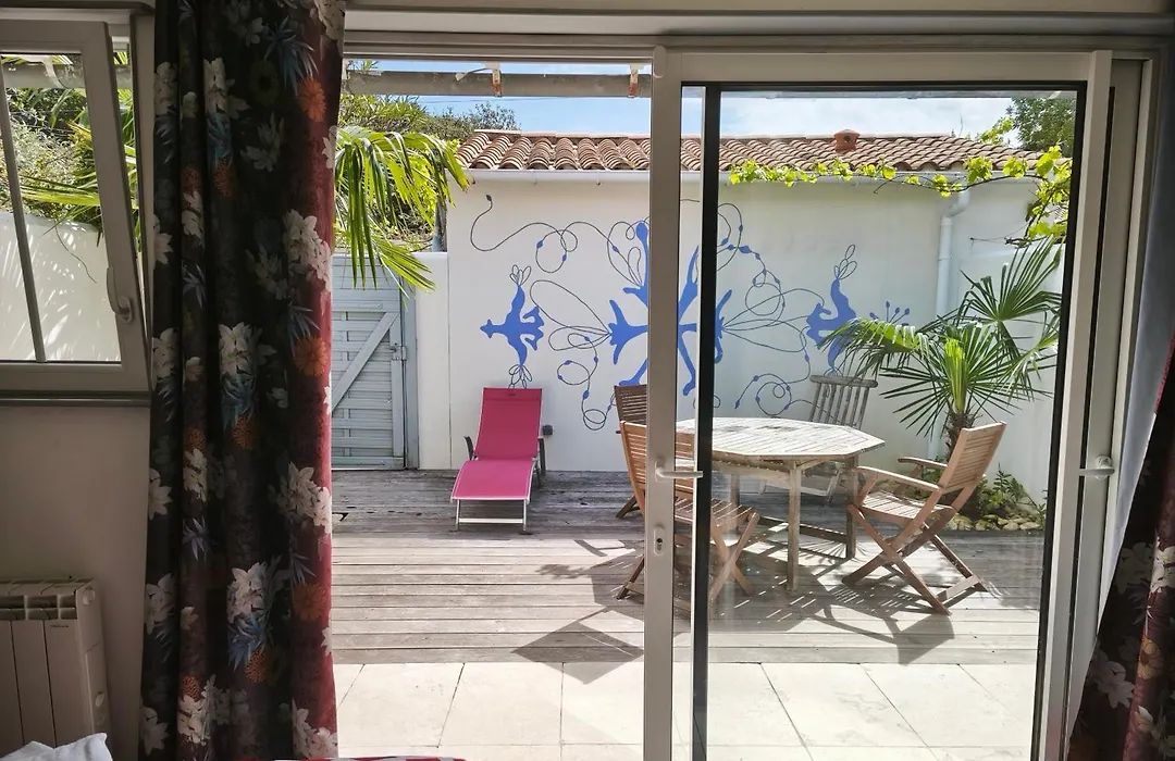 Le Clos des Pins-1