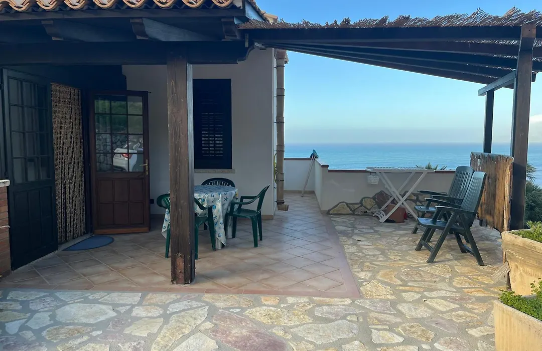 Blunda Holiday Home-1