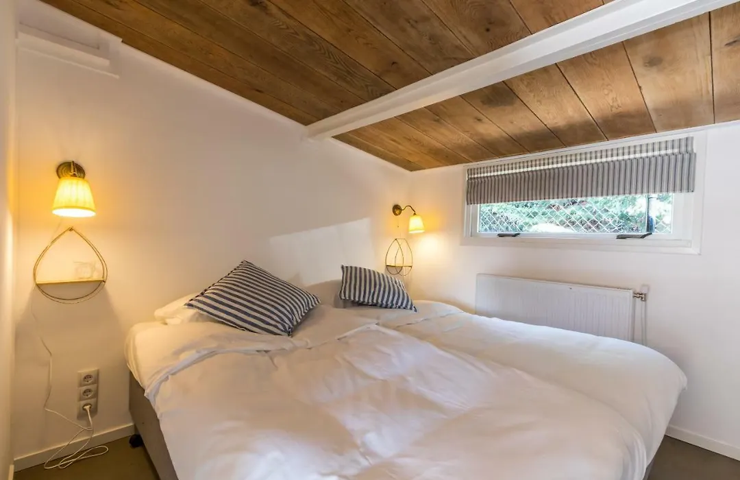 George's Lodges Renesse-1