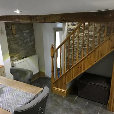 Cavedale Cottage-3