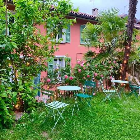 THE SECRET GARDEN ARONA VILLA in Piazza del Popolo 16 Historical Center-2