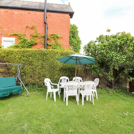 Arch Cottage-3
