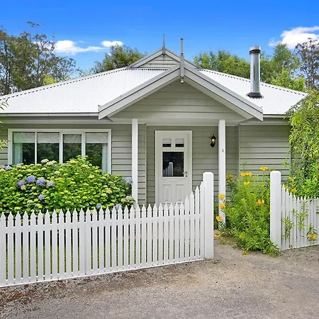 Amelina Cottages-3