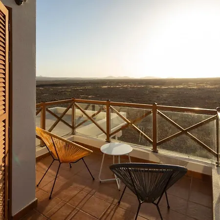 Villa Calderon Hondo. Top Design , Views And Pool Lajares-Corralejo-3