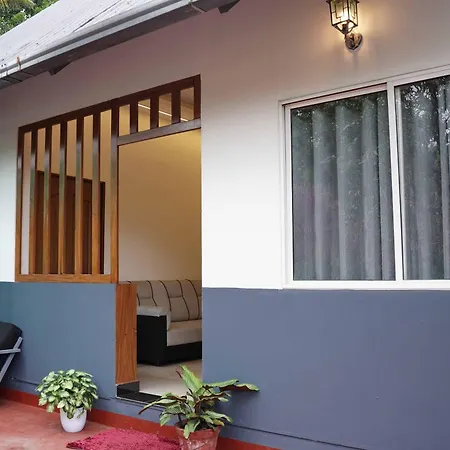 The Wayside Cottage Munnar-2