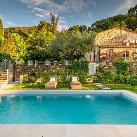 Villa Ester, A Stylish Farmhouse On The Hills-2