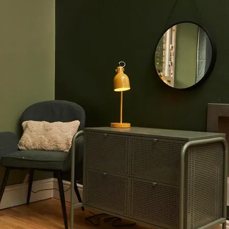 Cosy, Stylish, Leafy And Homely-2