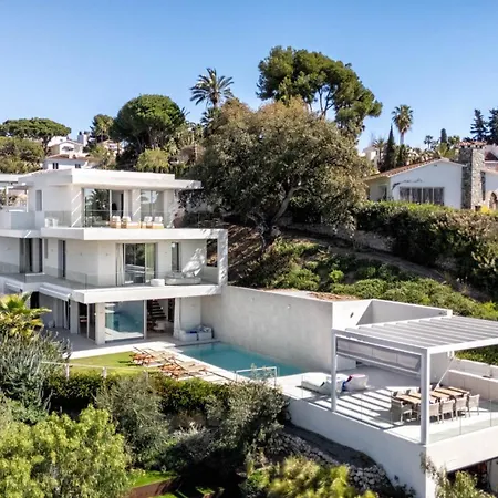 Luxury Villa Alma Pool, Garden & Parking-3