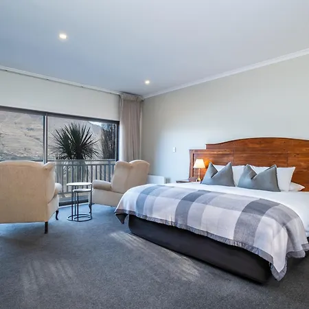 Hidden Lodge Queenstown-3