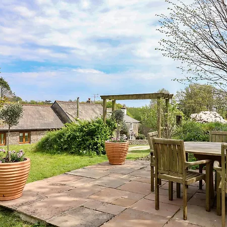 Hook Cottage-2