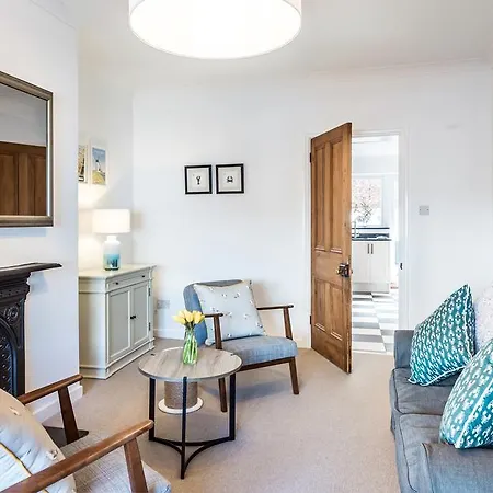 Lobster Cottage Lytham-3