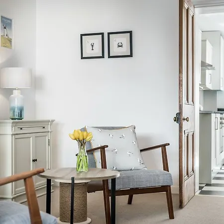 Lobster Cottage Lytham-2
