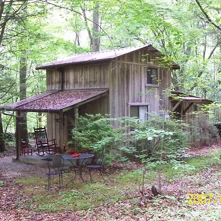 Garden Of Eden Cabins-3