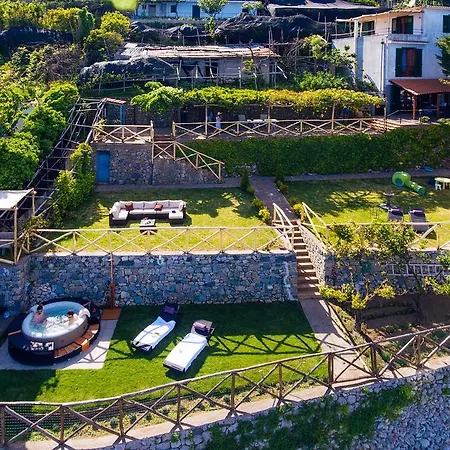 Sea View Villa in Ravello with lemon pergola, gardens&jacuzzi - Ideal for elopements-3