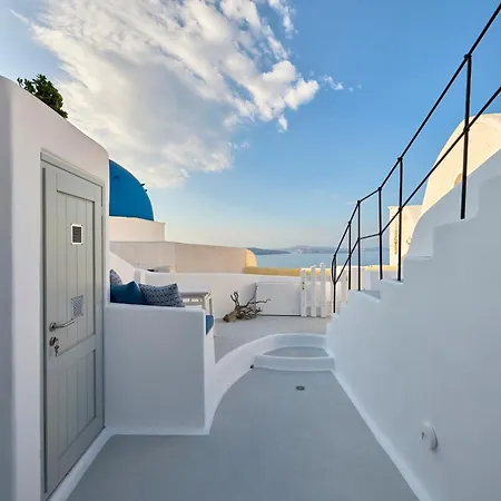 Cave Suite Oia-2
