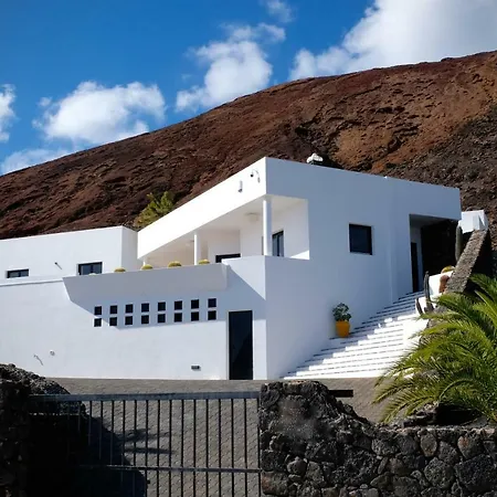 Villa V-2