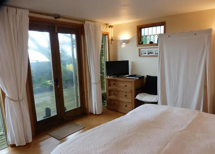 Sunset Lodge