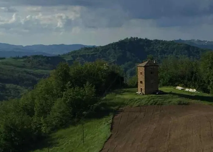 Tower House Gombola