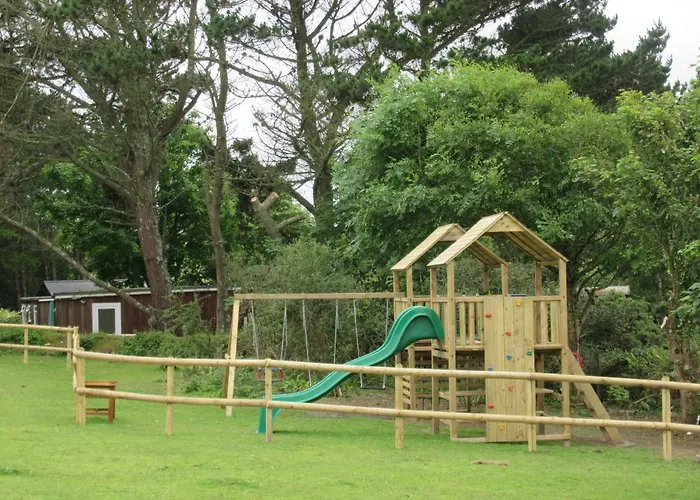 Mount Hawke Holiday Bungalows