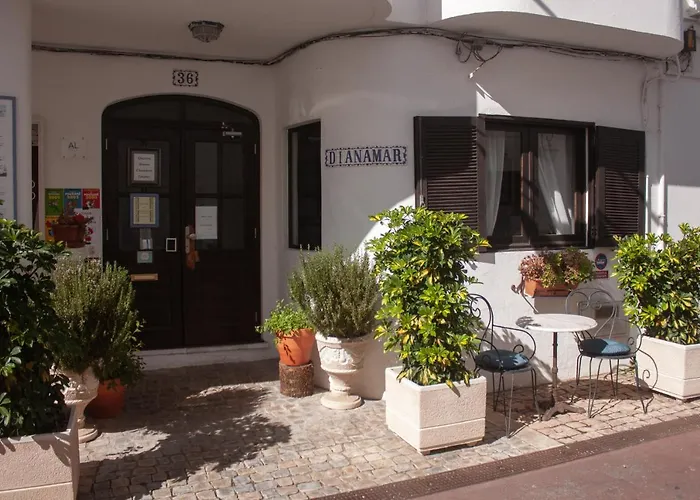 Bed and Breakfast Guest House Dianamar