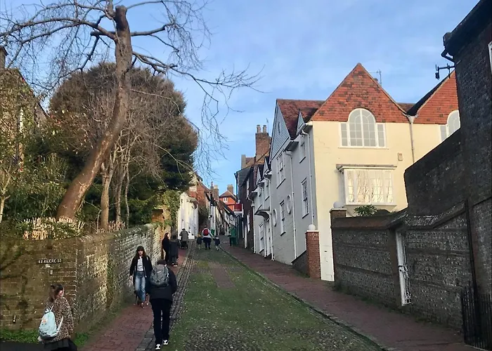 Tiny Cottage With Terrace & Parking, Central Lewes