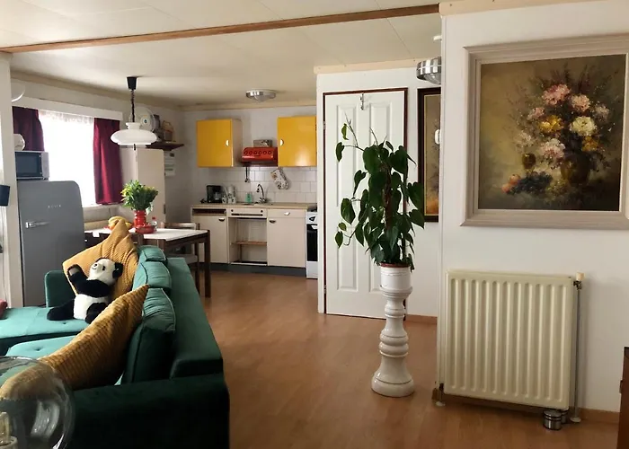 Retro Relax Resort midden in het bos op de Veluwe in Putten