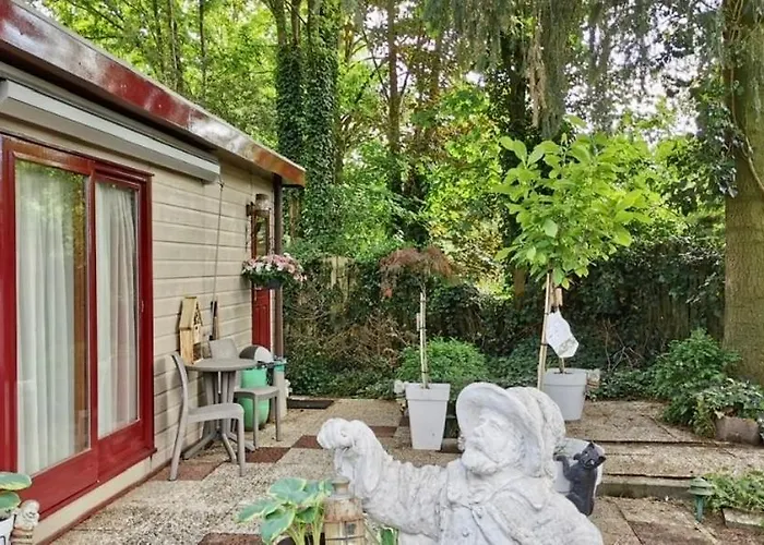 Retro Relax Resort midden in het bos op de Veluwe in Putten