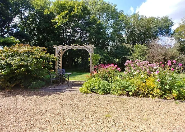 The Garden Room, 1 Heath Cottage