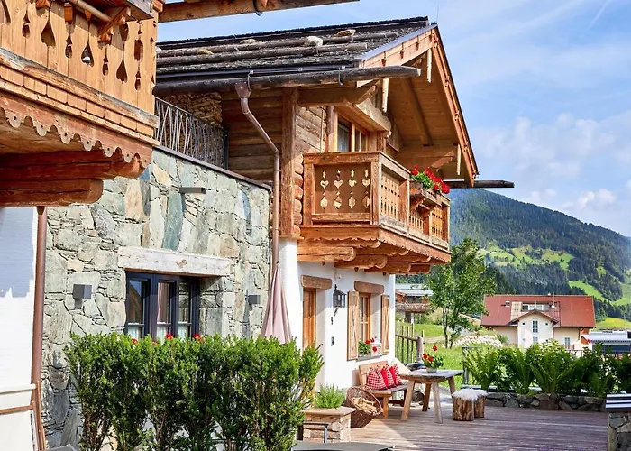 Promi Alm Flachau - Luxus Chalets