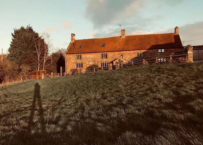 Hollow Meadow House